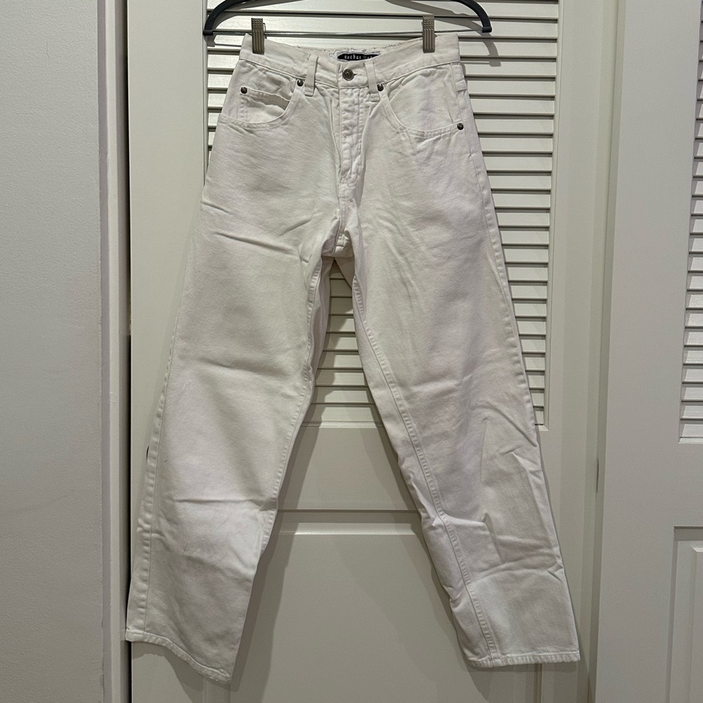Vintage White Mid Rise Mom Jeans